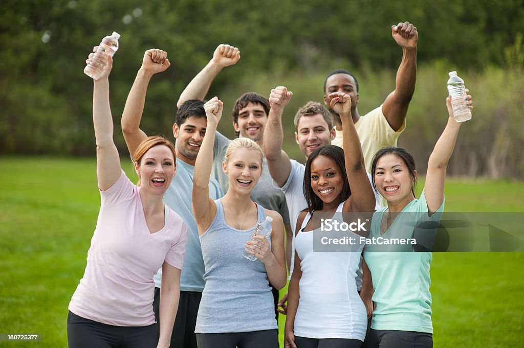 Grupo de Fitness ao ar livre - Royalty-free 20-29 Anos Foto de stock