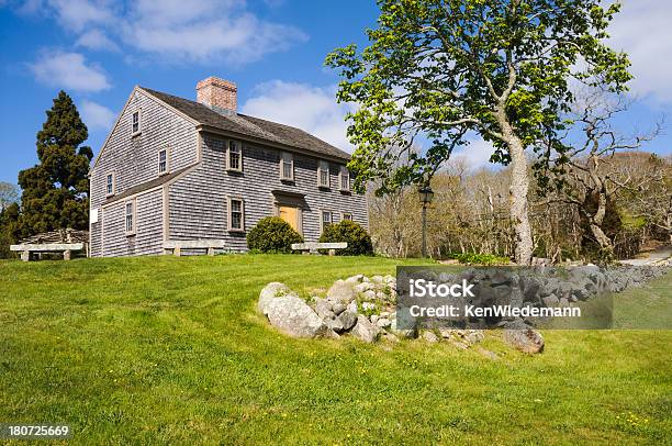 Casa Su Una Collina - Fotografie stock e altre immagini di Capo Cod - Capo Cod, Casa, Agricoltura