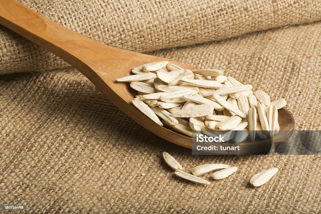 Salted sementes de girassol - Foto de stock de Aniagem de Cânhamo royalty-free