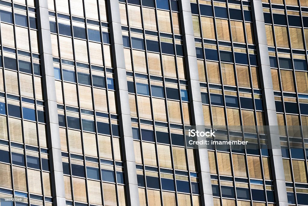 クローズアップモダンなオフィスビルの太陽の光 - からっぽのロイヤリティフリーストックフォト