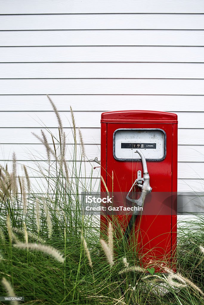 Bomba de gasolina - Foto de stock de Blanco - Color libre de derechos