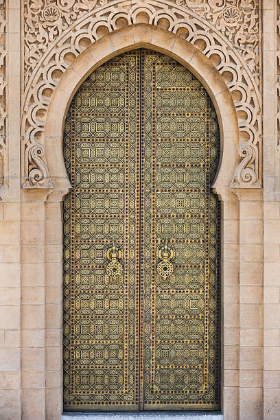 moroccan-entrada - bronze decor tile mosaic - fotografias e filmes do acervo