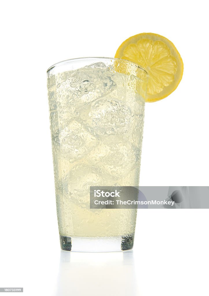 Grande copo de limonada - Foto de stock de Limonada royalty-free