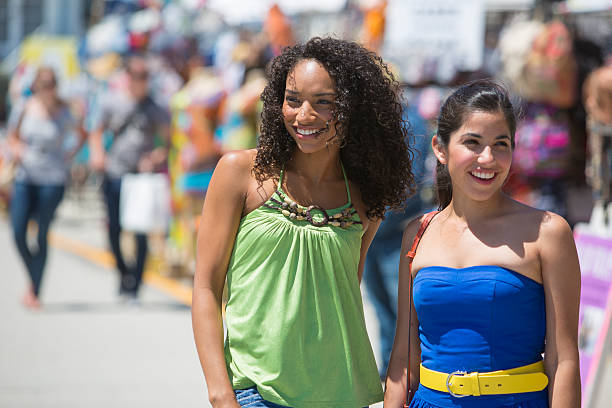 istock Women at a Market 180733790
