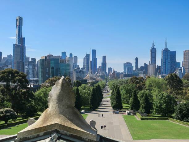 istock Shrine of Remembrance and Melbourne 1807347938