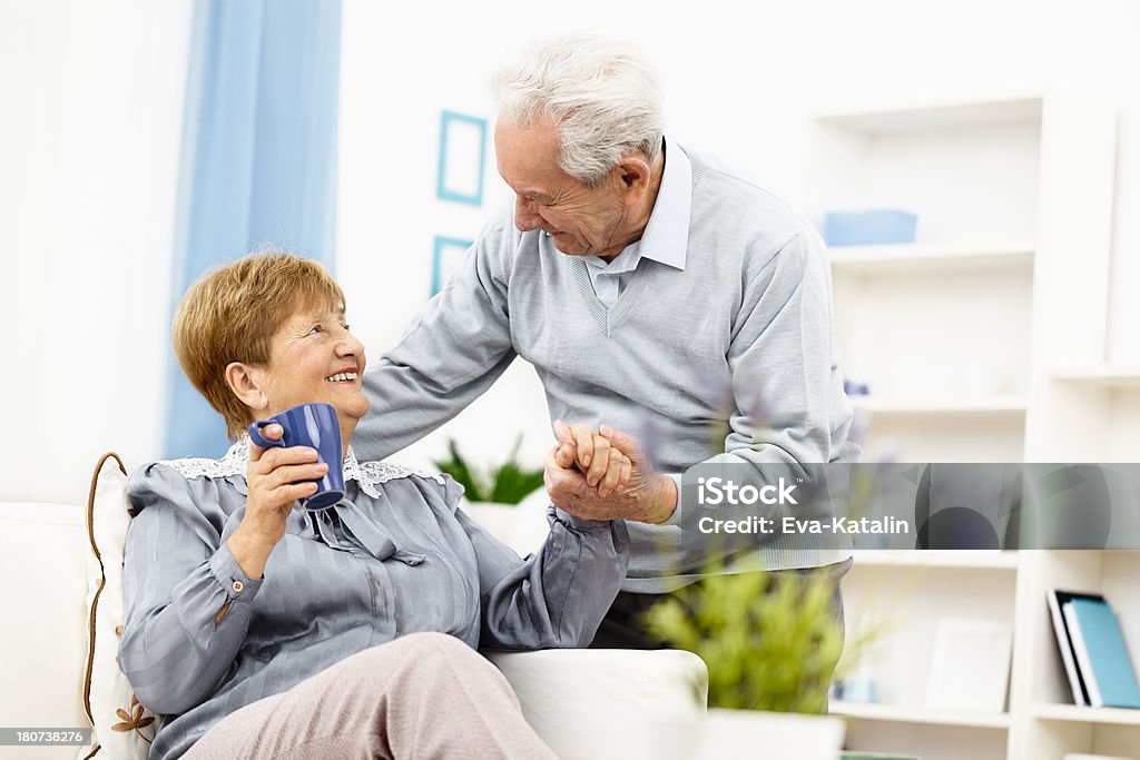 Retrato de um casal feliz sênior - Foto de stock de 1980-1989 royalty-free