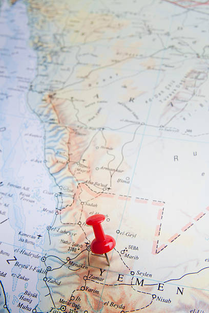 istock traveling in the report 180738544