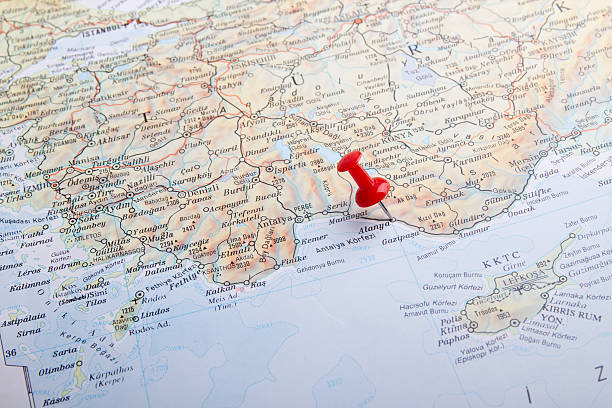 istock traveling in the report 180738570