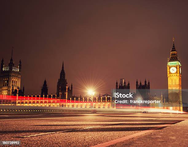 Motion Blur Auf London City Of Westminster Stockfoto und mehr Bilder von Abenddämmerung - Abenddämmerung, Architektur, Autoscheinwerfer