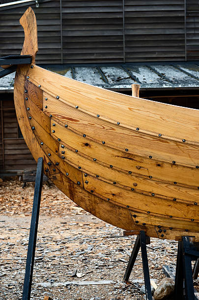 réplica viking longboat - roskilde fotografías e imágenes de stock