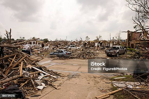 Perdita Di Tornado - Fotografie stock e altre immagini di Oklahoma - Oklahoma, Tornado, Bandiera