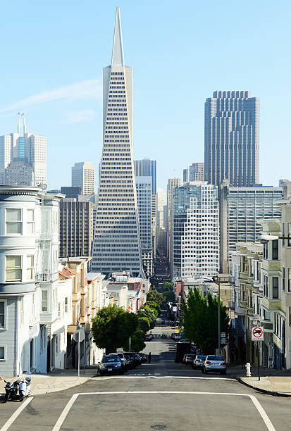 istock San Francisco Street 180739289