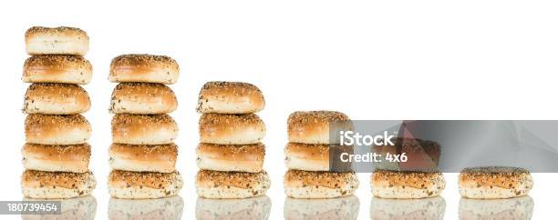 Bagels Mehrere Stacks Stockfoto und mehr Bilder von Bagel - Bagel, Gestapelt, Weißer Hintergrund