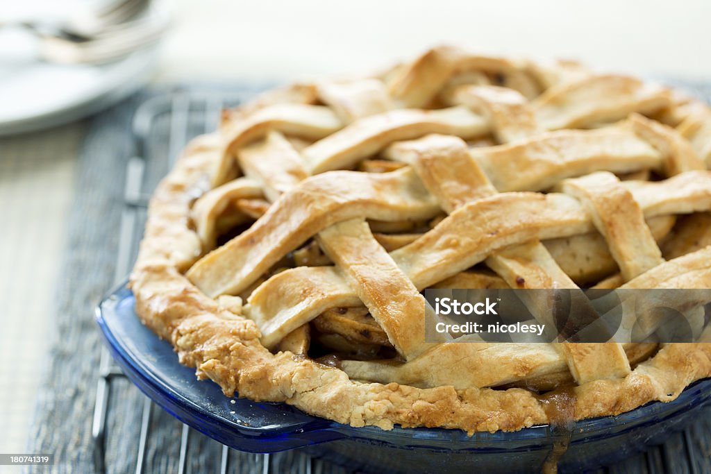 Domowe Ciasto z jabłkami - Zbiór zdjęć royalty-free (Ciasto z jabłkami)
