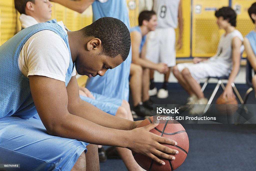 High school Umkleideraum mit basketball-Spieler - Lizenzfrei Athlet Stock-Foto