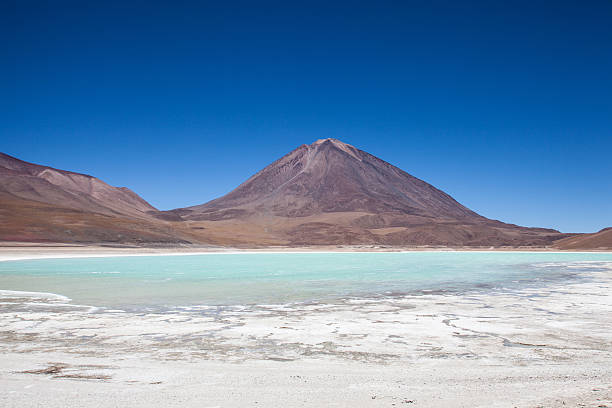 istock Atacama desert Bolivia green lagoon 180742318