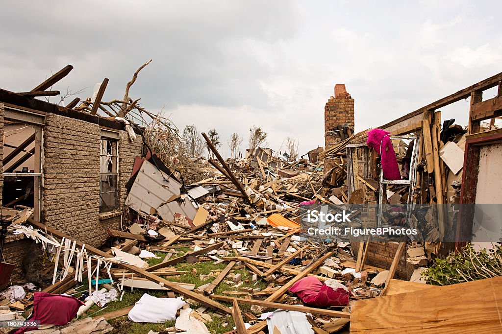 Maisons de destruction - Photo de Tornade libre de droits