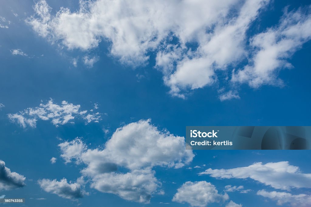 Blue Sky - Zbiór zdjęć royalty-free (Aspiracje)