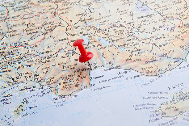 istock traveling in the report 180743583
