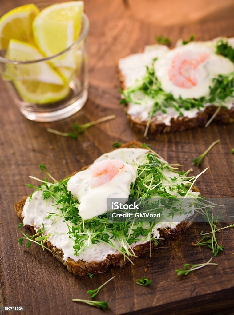 Sándwich de camarones - Foto de stock de Alimento libre de derechos