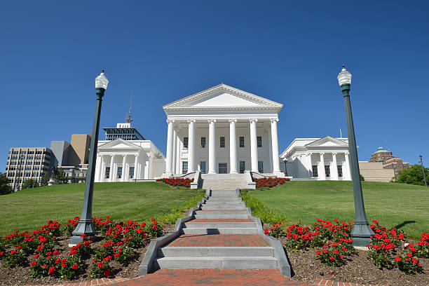 istock Virginia State Capitol with Lamps 180744908