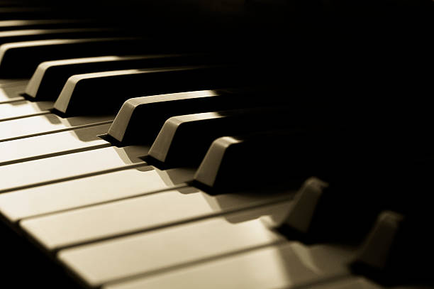 pianoforte - piano piano key orchestra close up foto e immagini stock