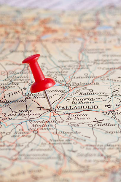 istock traveling in the report 180747533