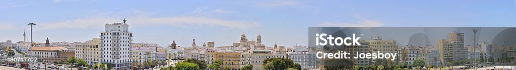 Panorama do horizonte de Cadiz - Foto de stock de Espanha royalty-free