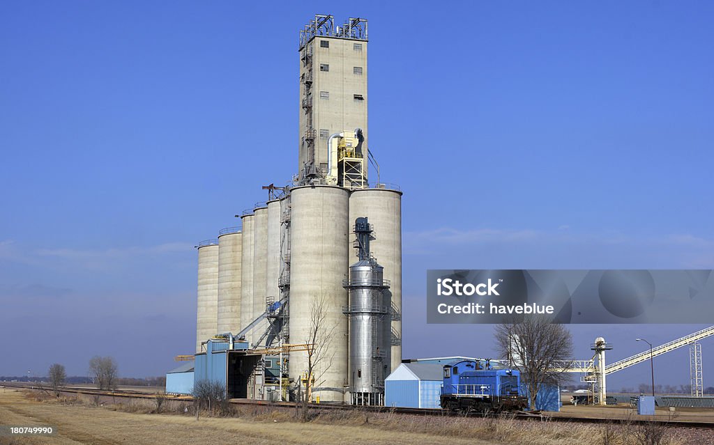 Changez de moteur et Convoyeur de grain - Photo de Argent libre de droits