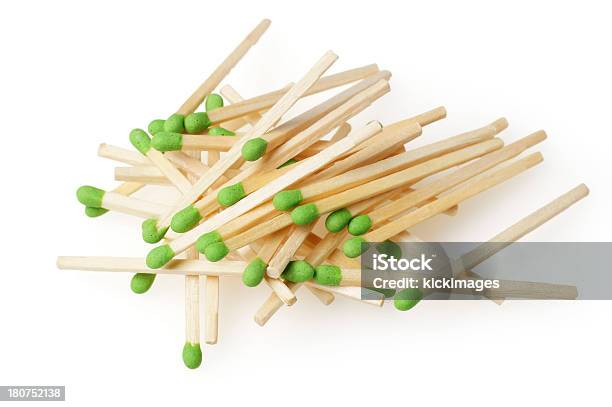 Foto de Matchsticks e mais fotos de stock de Amontoamento - Amontoamento, Branco, Conceito