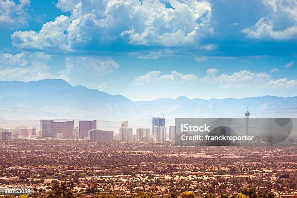 Panoramę Miasta Las Vegas - zdjęcia stockowe i więcej obrazów Las Vegas - Las Vegas, Pustynia, Panorama miasta