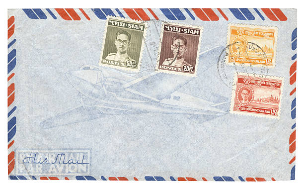 빈티지 항공 우편 봉투 (클리핑 경로 포함) - postage stamp postmark ephemera correspondence 뉴스 사진 이미지