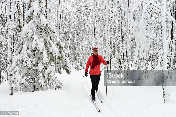 Crosscountry Ski Stockfoto und mehr Bilder von Langlaufski - Langlaufski, Lächeln, Langlaufen