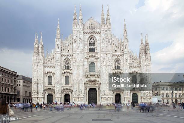 Дуомо В Милане — стоковые фотографии и другие картинки Архитектура - Архитектура, Без людей, Большой город