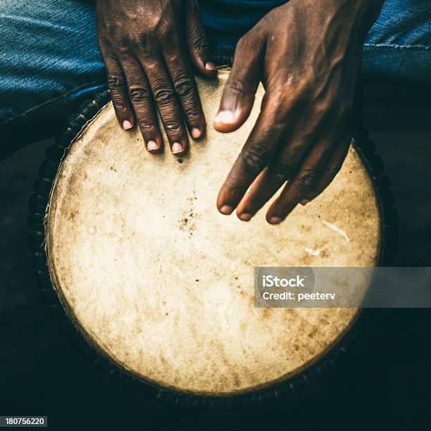 Djembespieler Stockfoto und mehr Bilder von Trommel - Trommel, Afrika, Afrikanische Kultur