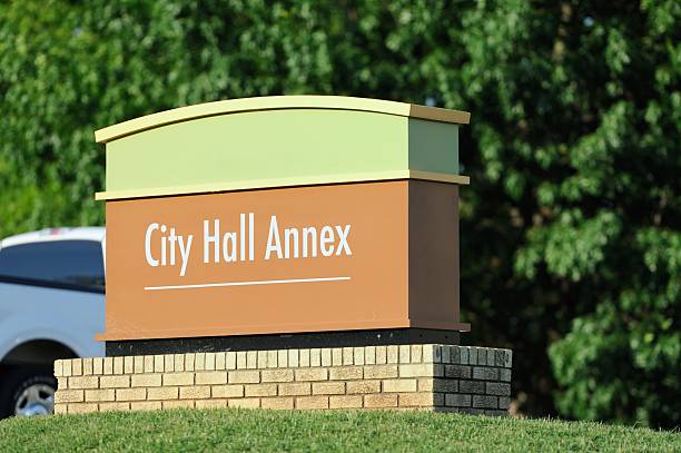 istock City hall annex sign 180758966