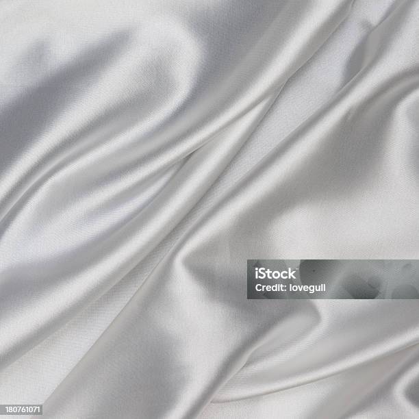 Satinado Blanco Foto de stock y más banco de imágenes de Abstracto - Abstracto, Belleza, Blanco - Color