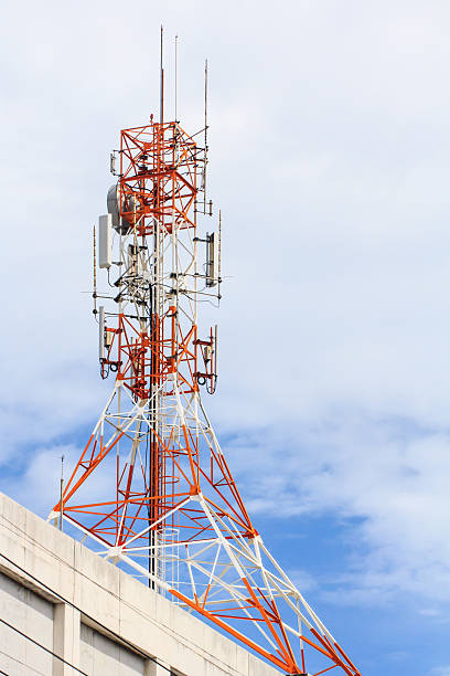 istock Phone antenna signal on large buildings 180761557