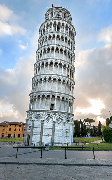 istock leaning Tower of Pisa at dawn 180762524