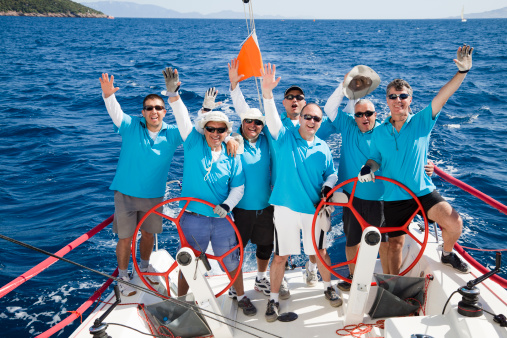 Happy Sailing Crew of 7 peoples