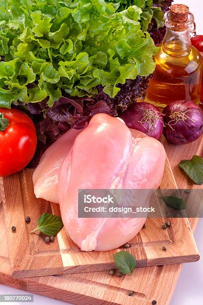 Petto Di Pollo - Fotografie stock e altre immagini di Aglio - Alliacee - Aglio - Alliacee, Alimentazione sana, Bianco