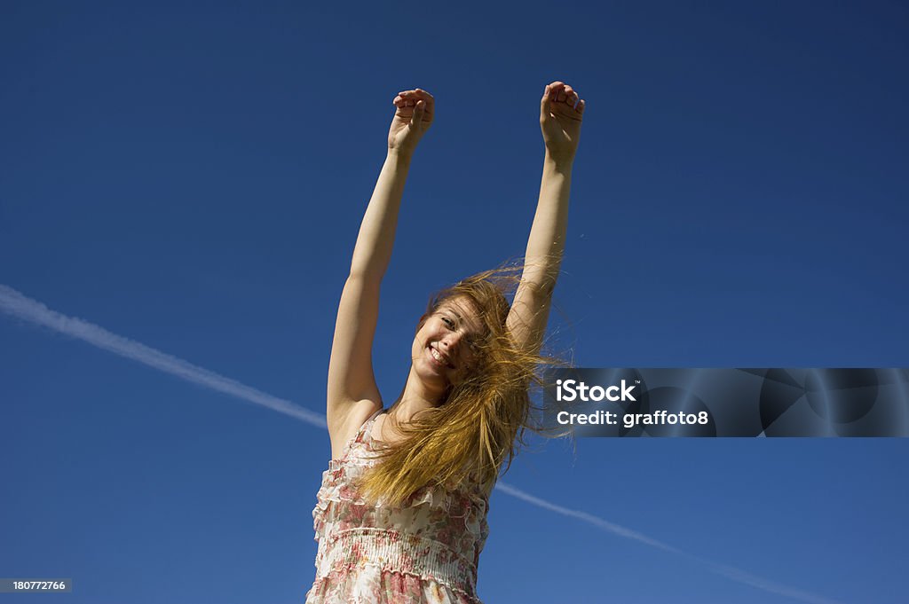 Mujer con pelo que fluye - Foto de stock de Adulto libre de derechos