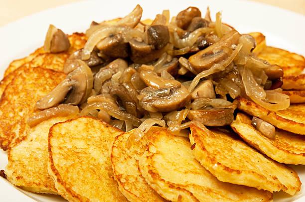 istock Potato pancakes with mushrooms 180781796