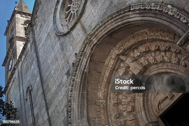 Iglesia Fachada Foto de stock y más banco de imágenes de A Coruña - A Coruña, Antiguo, Arco - Característica arquitectónica