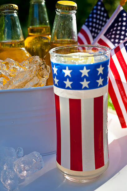 istock July 4'th, Beer and Lemonade 180805041