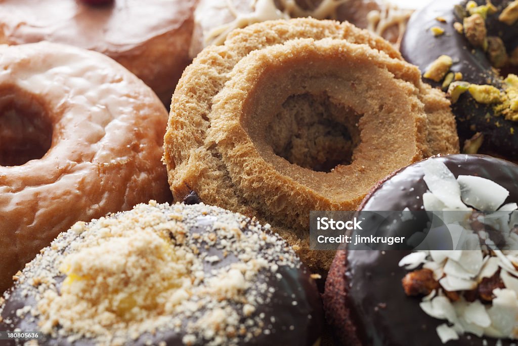 Buñuelo en forma de rosca variedad hecho desde cero. - Foto de stock de Buñuelo en forma de rosca libre de derechos