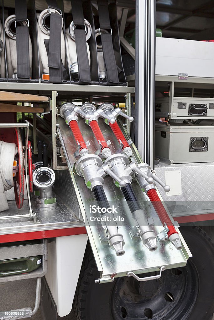 Équipements de pompiers dans un camion de pompier - Photo de Accident et désastre libre de droits