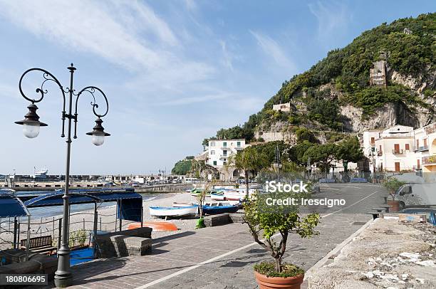 Costiera Amalfitanacetaraitalia - Fotografie stock e altre immagini di Amalfi - Amalfi, Ambientazione esterna, Architettura