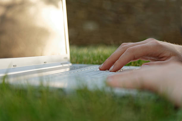 istock Stay connected outside XXXL 180807980