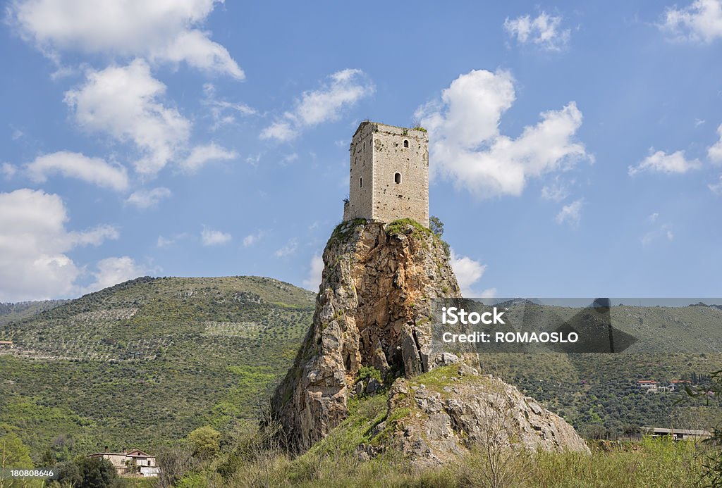 Torre medievale di Monticchio-Sermoneta, Lazio Italia - Foto stock royalty-free di Ambientazione esterna